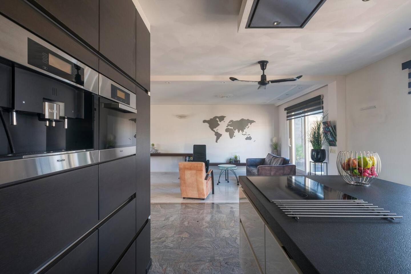 Xxl House With Free Parking & 3 Bedrooms تيلبورغ المظهر الخارجي الصورة